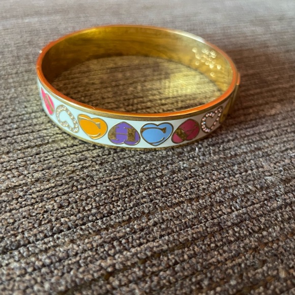 EUC Coach Heart Bracelet - Picture 12 of 13